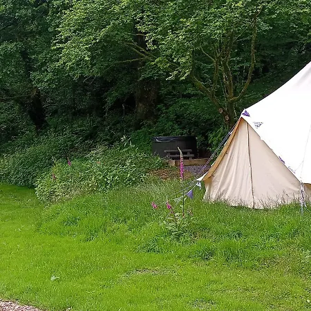 Hotel Oak Tree Farm à Llanfynydd Extérieur photo