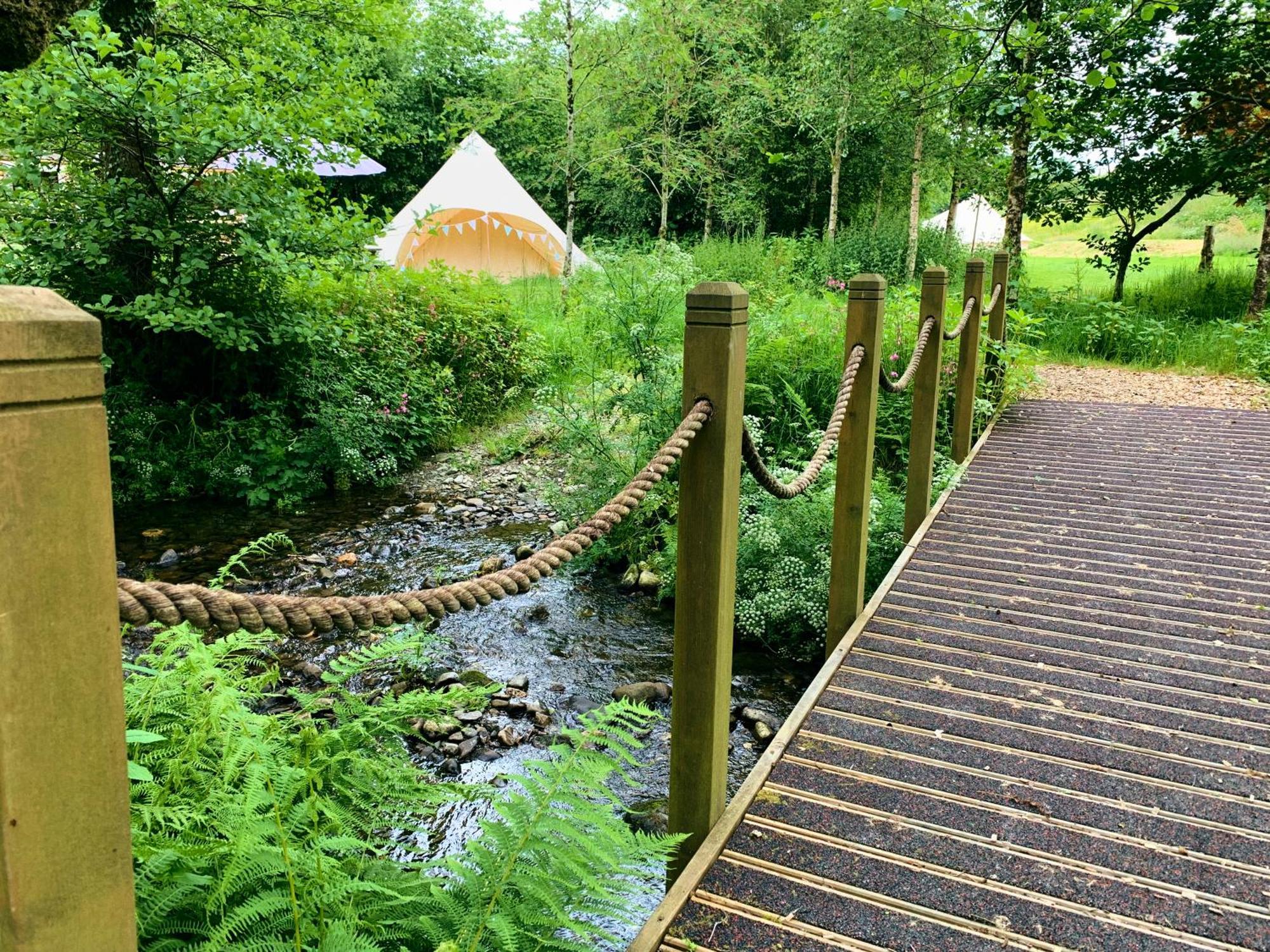 Luxury tent Oak Tree Farm